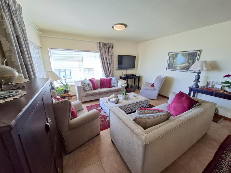 To Let 3 Bedroom Property for Rent in Strand North Western Cape